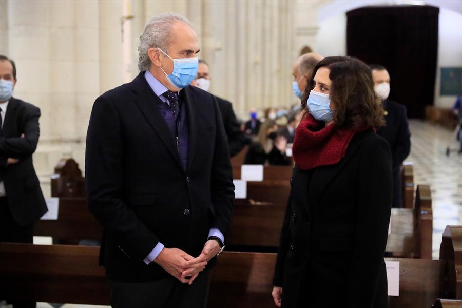 Madrid homenajea con una misa a los médicos fallecidos durante la pandemia Madrid homenajea con una misa a los médicos fallecidos durante la pandemia