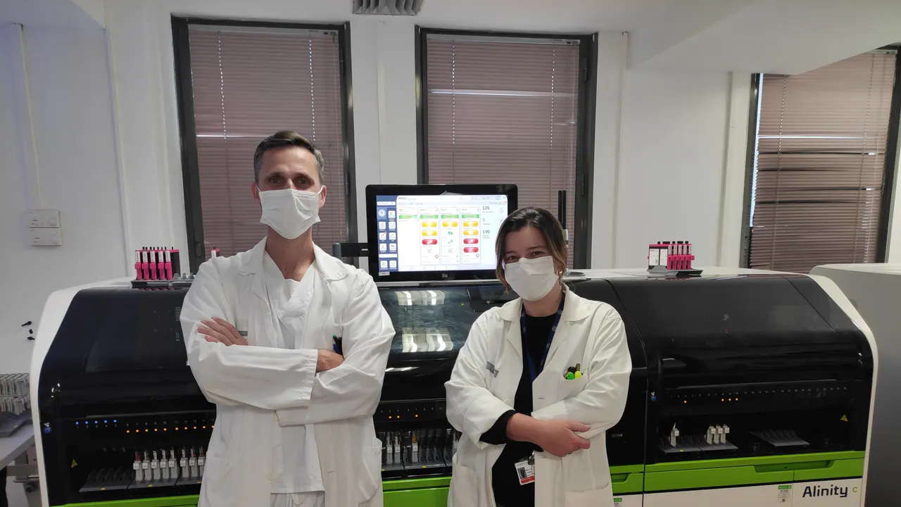 Profesores de la UMH que han participado en el estudio premiado.