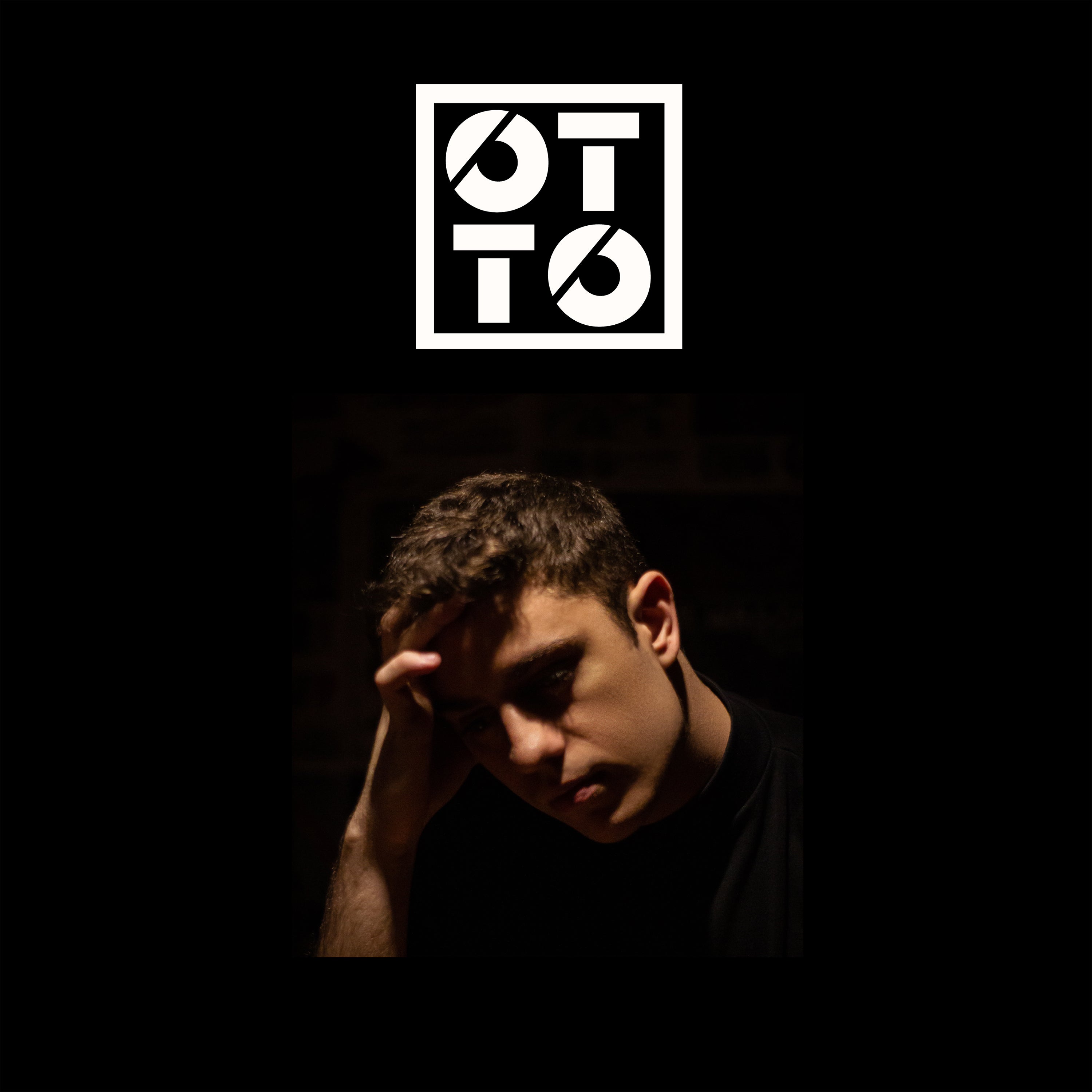 Cinco canciones componen 'Otto', el primer trabajo profesional del artista oriolano de 21 años Cinco canciones componen 'Otto', el primer trabajo profesional del artista oriolano de 21 años