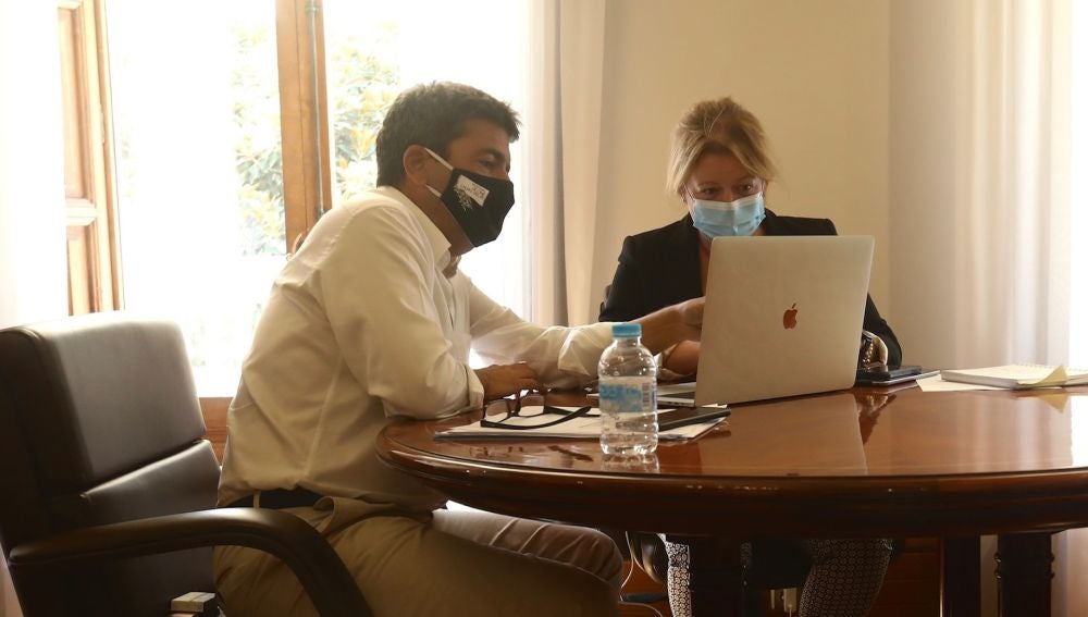 Carlos Mazón y Ana Serna. Diputada provincial de Ciclo Hídrico
