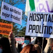laSexta Noticias 14:00 (01-12-20) Protestas contra Ayuso en la inauguración del Hospital Isabel Zendal: "Es absurdo, un malgasto de dinero"