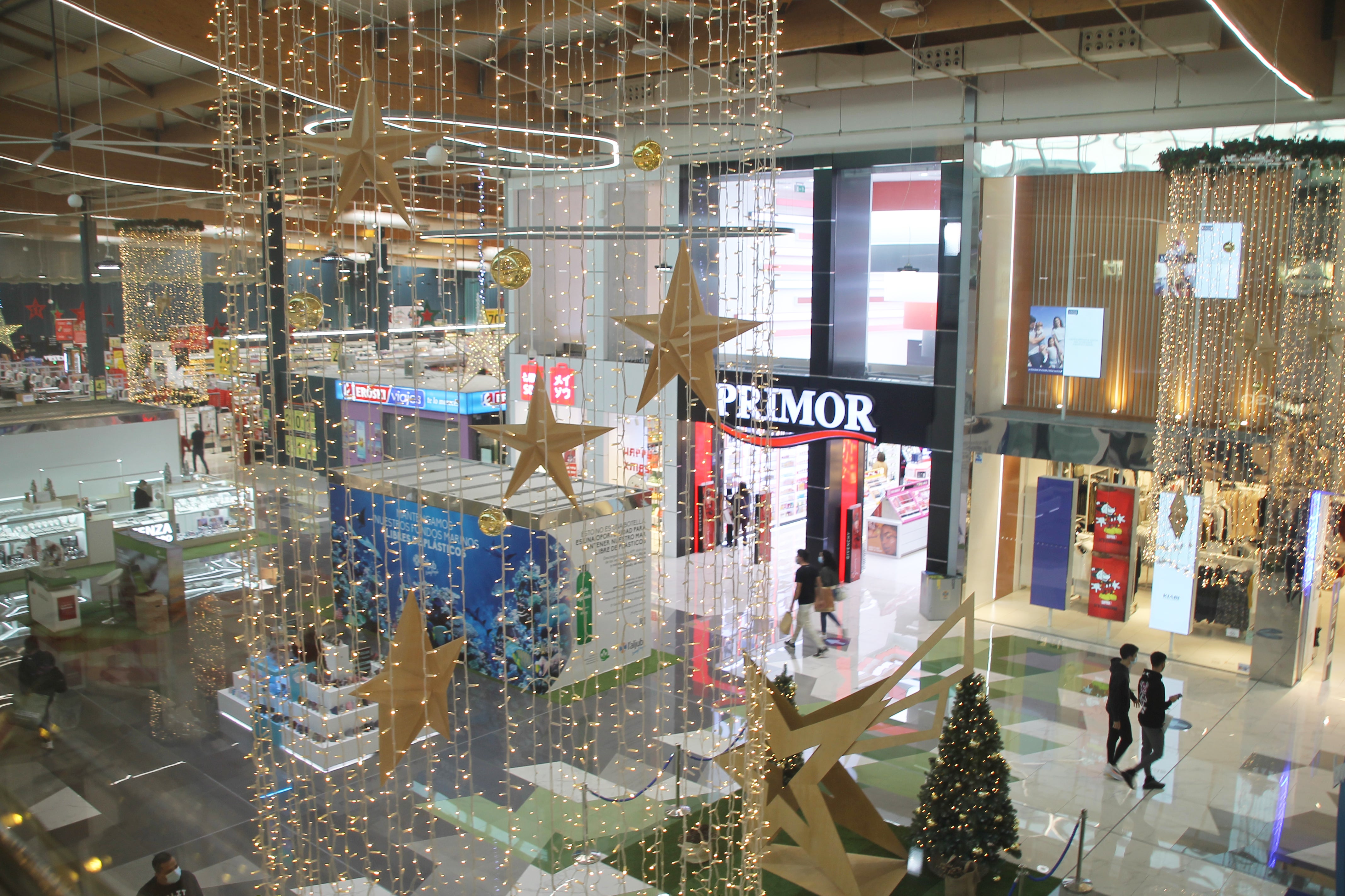 El CC L'Aljub repartirá 1500 euros en tarjetas regalo en su campaña de Navidad El CC L'Aljub repartirá 1500 euros en tarjetas regalo en su campaña de Navidad