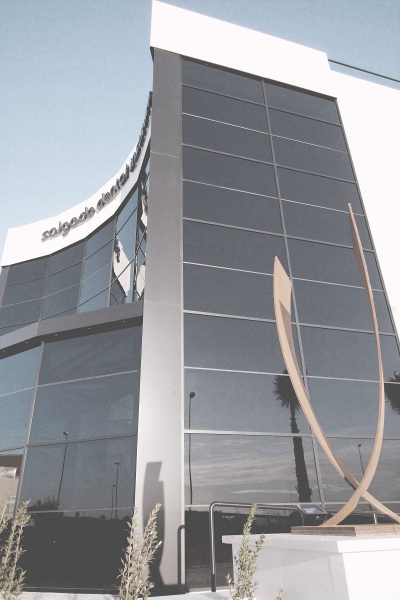 El Dr. Alfonso Díaz es el responsable de este departamento y nos habla de los servicios que presta la clínica dental Salgado Institute El Dr. Alfonso Díaz es el responsable de este departamento y nos habla de los servicios que presta la clínica dental Salgado Institute