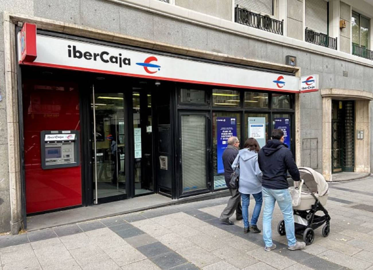 Ibercaja presenta la propuesta definitiva de ERTE a 750 rabajadores Ibercaja presenta la propuesta definitiva de ERTE a 750 rabajadores
