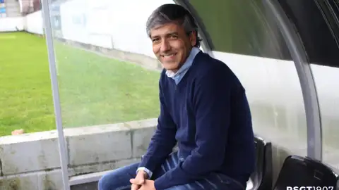 Mateo García Barco Mateo García Barco, entrenador de la Gimnástica de Torrelavega