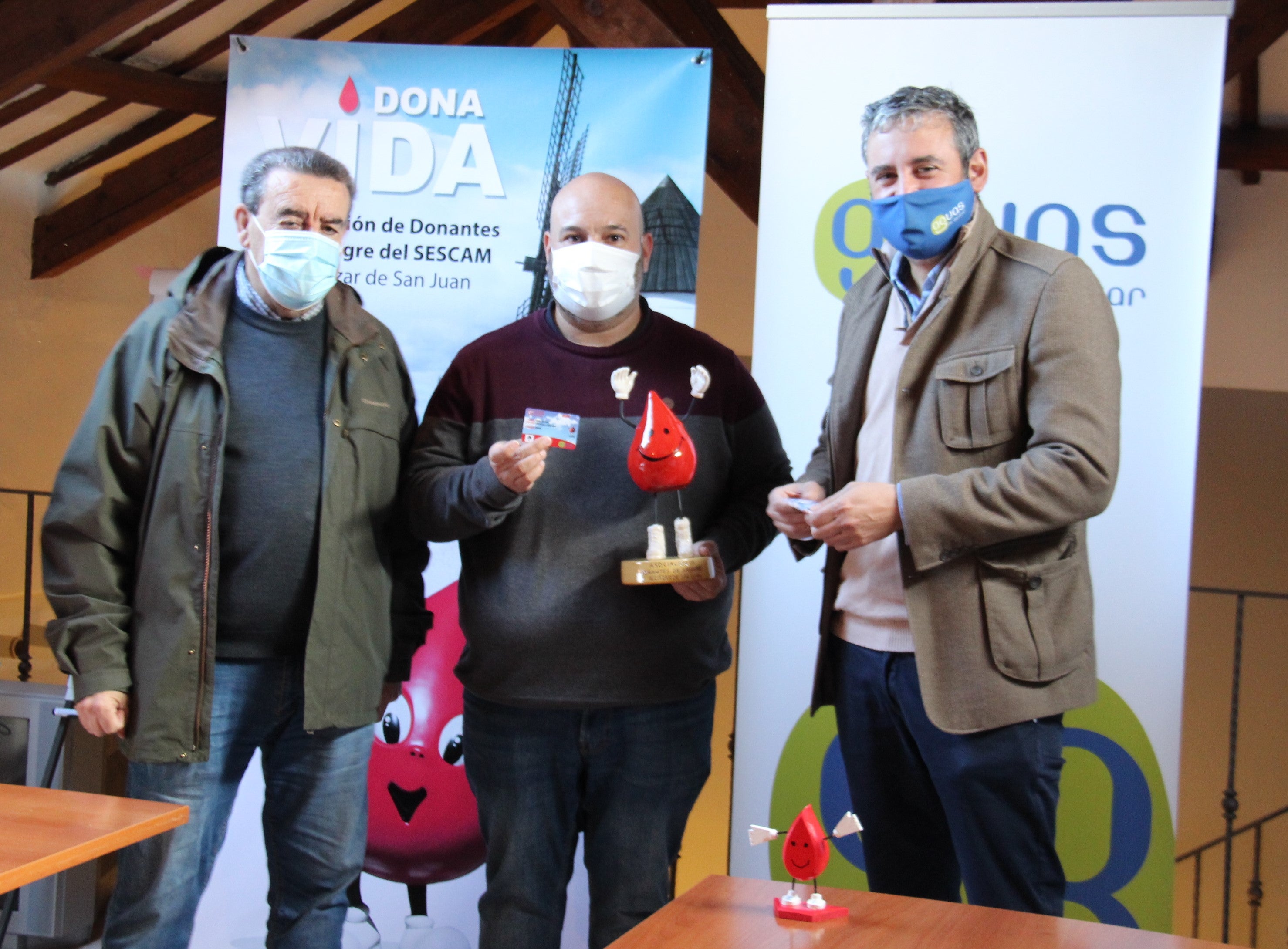 La Asociación de Donantes de Sangre continúa la ronda para entregar sus premios La Asociación de Donantes de Sangre continúa la ronda para entregar sus premios