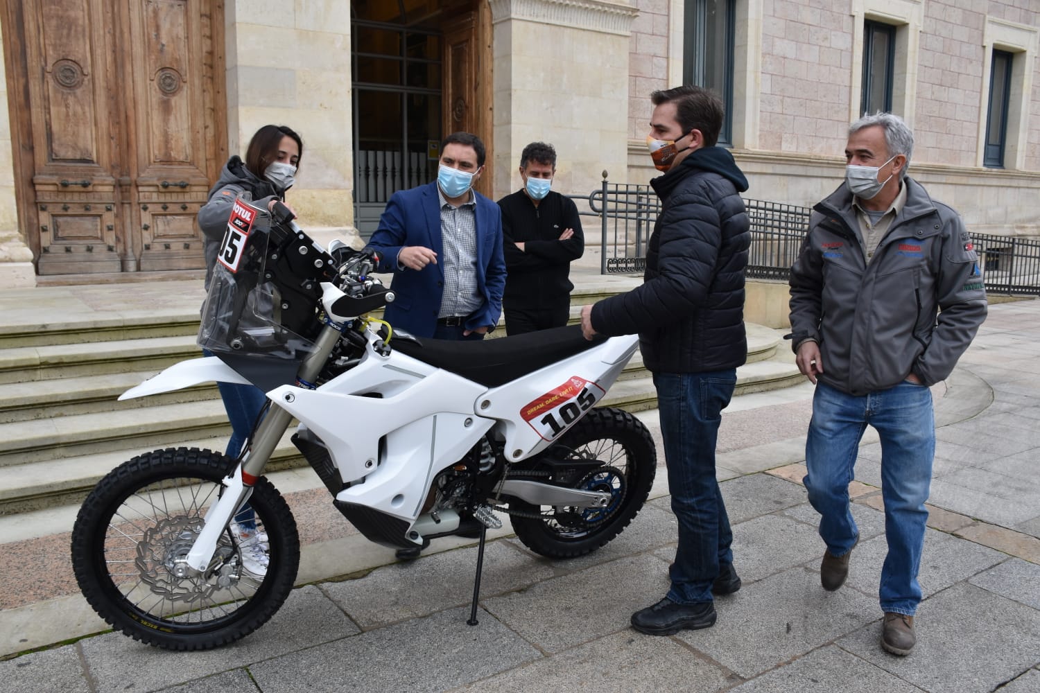 La Diputación patrocinará a los pilotos conquenses en Dakar La Diputación patrocinará a los pilotos conquenses en Dakar