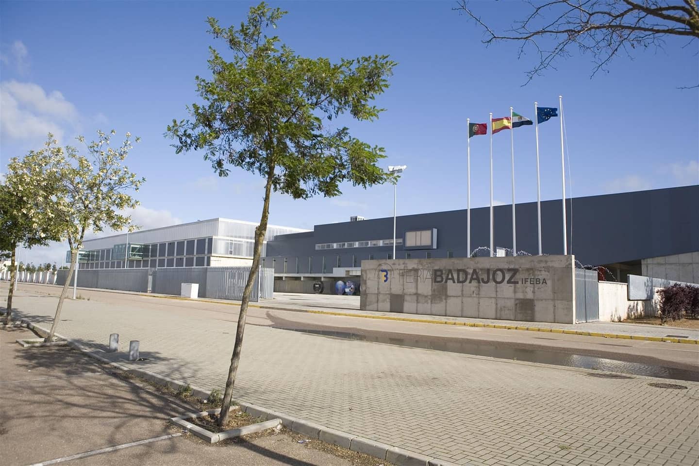 Informativo Más de Uno Badajoz 8,20 horas Informativo Más de Uno Badajoz 8,20 horas