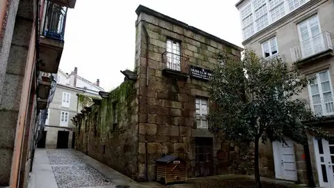 O alcalde de Ourense proponlles aos grupos municipais a expropiación do edificio María Goretti Edificio Maria Goretti