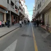Los agentes han tenido que ser atendidos en un Centro médico por los diversos golpes que sufrieron a manos de una familia que pretendía expedir su carnet de identidad para nacionalizarse como españoles Los agentes han tenido que ser atendidos en un Centro médico por los diversos golpes que sufrieron a manos de una familia que pretendía expedir su carnet de identidad para nacionalizarse como españoles