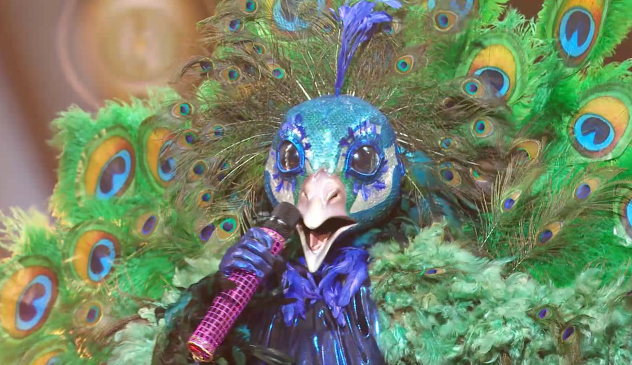 Mask Singer: El Pavo Real y el Girasol quedan desenmascarados en la gran semifinal Mask Singer: El Pavo Real y el Girasol quedan desenmascarados en la gran semifinal