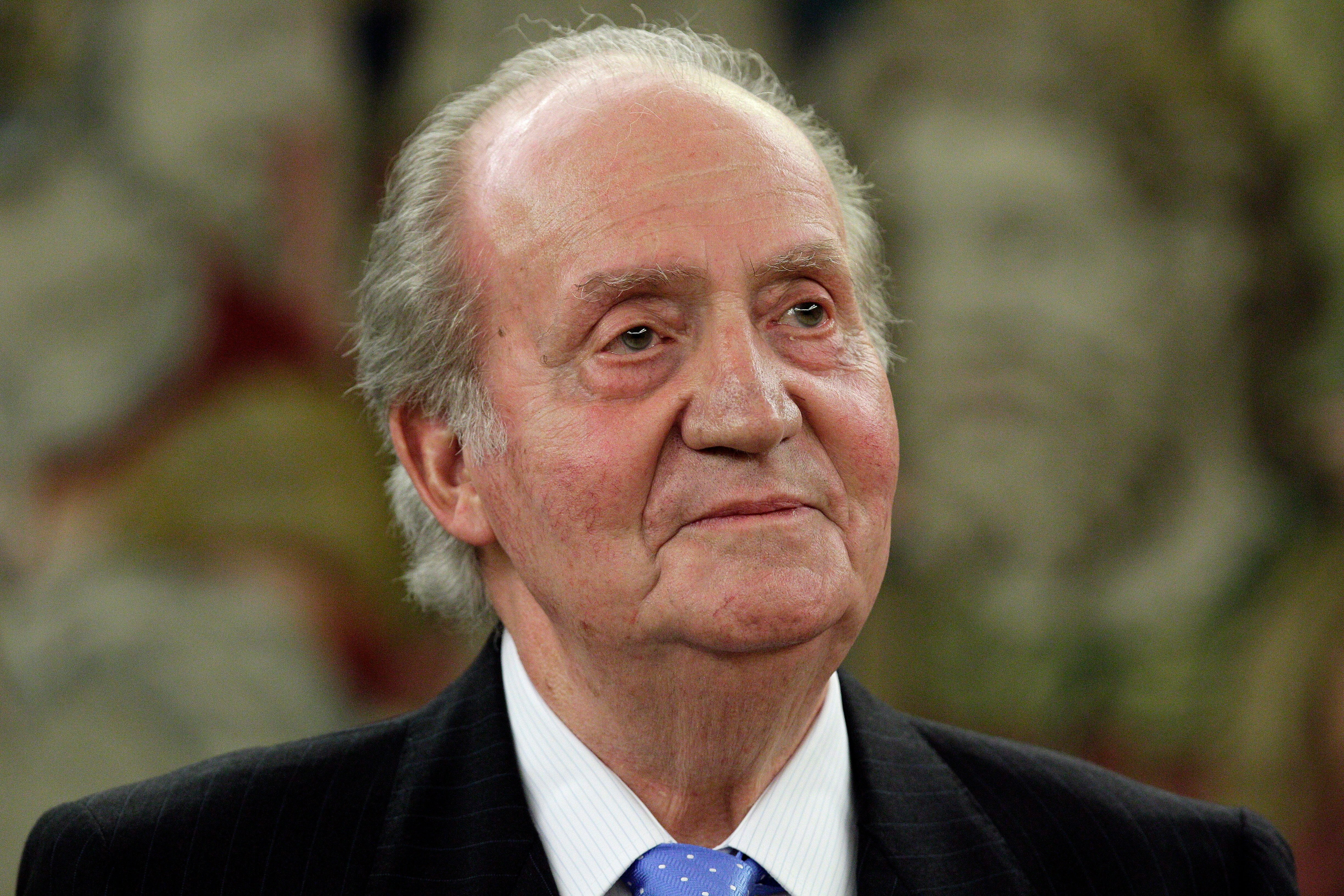 Rubén Amón indulta a Juan Carlos I: "Se ha quedado sin patria, sin familia, sin corona y sin prestigio" Rubén Amón indulta a Juan Carlos I: "Se ha quedado sin patria, sin familia, sin corona y sin prestigio"