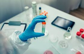 Descenso de casos de coronavirus en Extremadura, pero aumentan los ingresos hospitalarios. Hay que lamentar el fallecimiento de una persona. Descenso de casos de coronavirus en Extremadura, pero aumentan los ingresos hospitalarios. Hay que lamentar el fallecimiento de una persona.