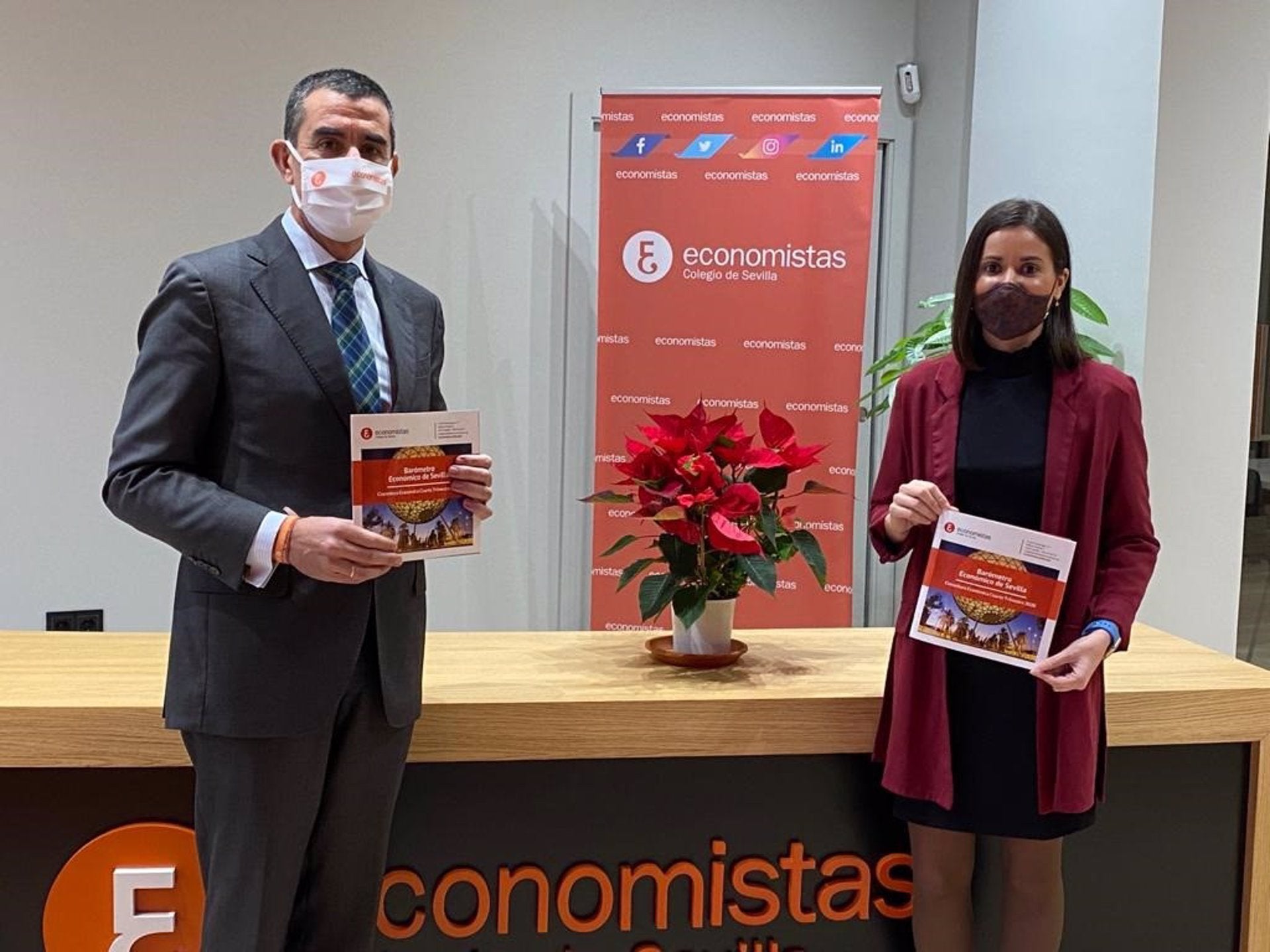 El Colegio de Economistas prevé una caída del PIB de más del 10 por ciento en 2020 El Colegio de Economistas prevé una caída del PIB de más del 10 por ciento en 2020