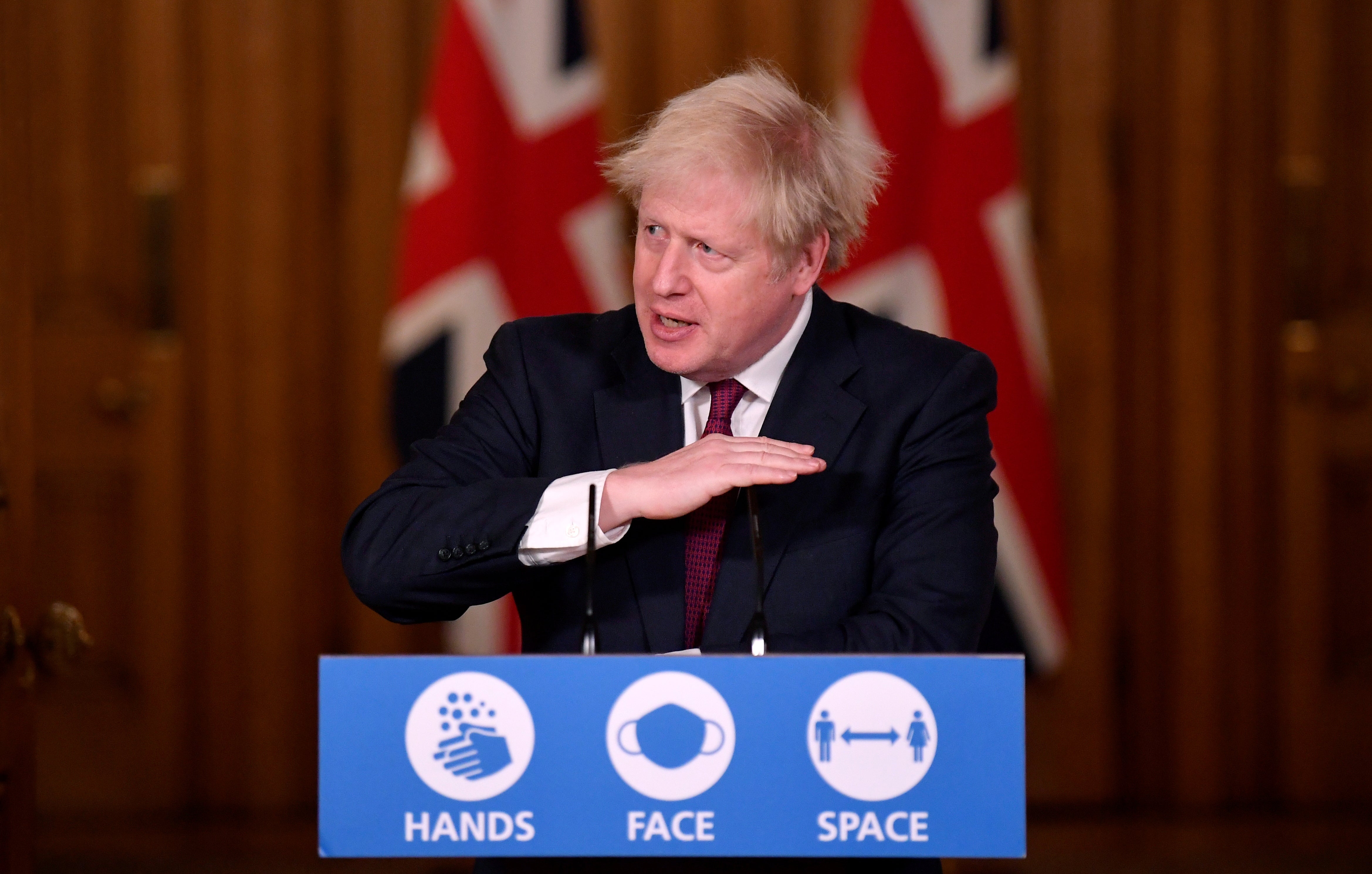 Boris Johnson anuncia el confinamiento de Inglaterra por el alarmante aumento de casos Boris Johnson anuncia el confinamiento de Inglaterra por el alarmante aumento de casos