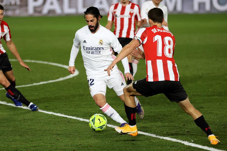 Zidane se carga a Isco en una convocatoria a la que vuelven Mariano y Jovic Zidane se carga a Isco en una convocatoria a la que vuelven Mariano y Jovic