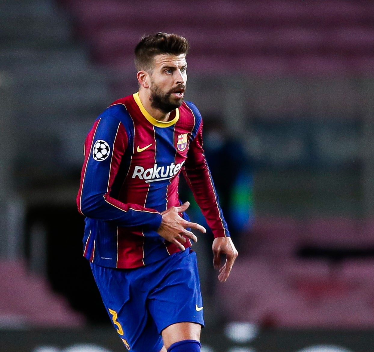 Piqué se baja el sueldo para que el Barça pueda inscribir a Memphis, Eric García y Manaj Piqué se baja el sueldo para que el Barça pueda inscribir a Memphis, Eric García y Manaj