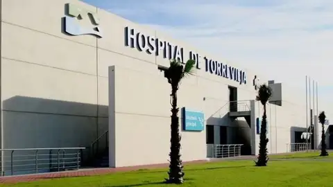 Enrique Martínez, fisioterapéuta del Hospital nos comenta en qué consiste y la satisfacción de los pacientes Hospital