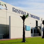 Enrique Martínez, fisioterapéuta del Hospital nos comenta en qué consiste y la satisfacción de los pacientes 