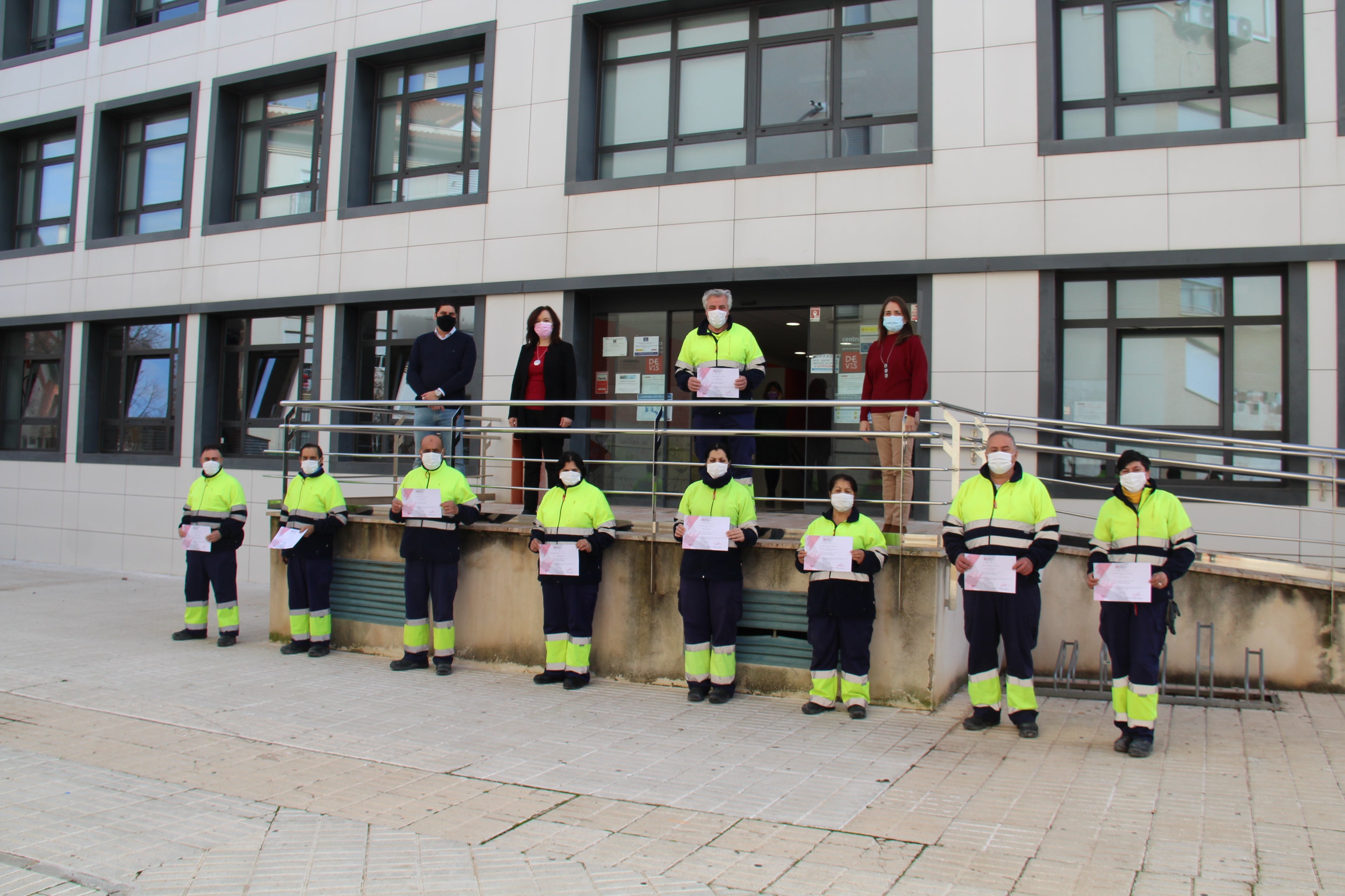 Clausurados dos cursos de prevención de riesgos laborales en albañilería y electricidad en el Centro de Formación Los Devis Clausurados dos cursos de prevención de riesgos laborales en albañilería y electricidad en el Centro de Formación Los Devis