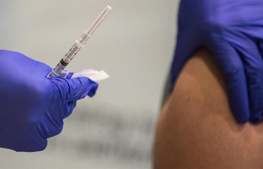 Bruselas autoriza la comercialización de la vacuna de Pfizer Bruselas autoriza la comercialización de la vacuna de Pfizer