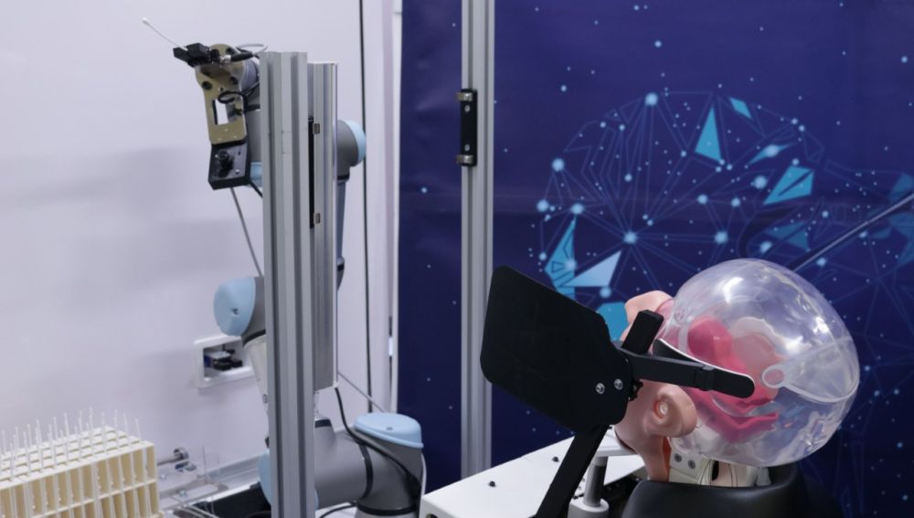 Robot diseñado por especialistas de la UMH de Elche.