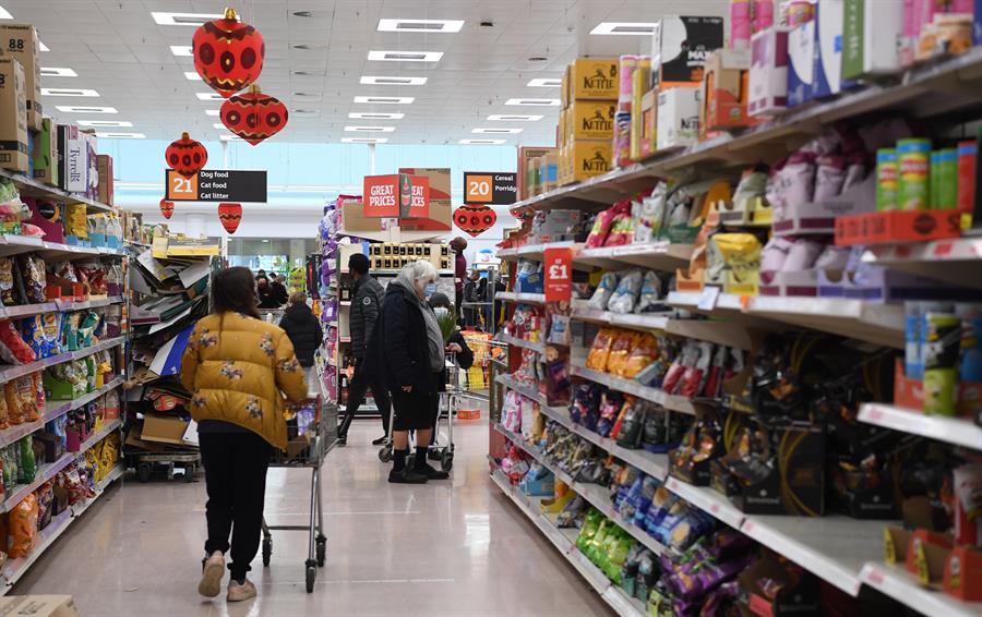 Mesa de redacción: A ligar, al supermercado Mesa de redacción: A ligar, al supermercado