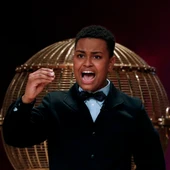 Alexander René Herrera canta el 72897, agraciado con el Gordo del Sorteo Extraordinario de la Lotería de Navidad Alexander René Herrera canta el 72897, agraciado con el Gordo del Sorteo Extraordinario de la Lotería de Navidad