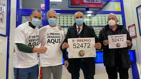 Júbilo en Cuenca: el tercer premio reparte 7, 5 millones de euros Júbilo en Cuenca: el tercer premio reparte 7, 5 millones de euros