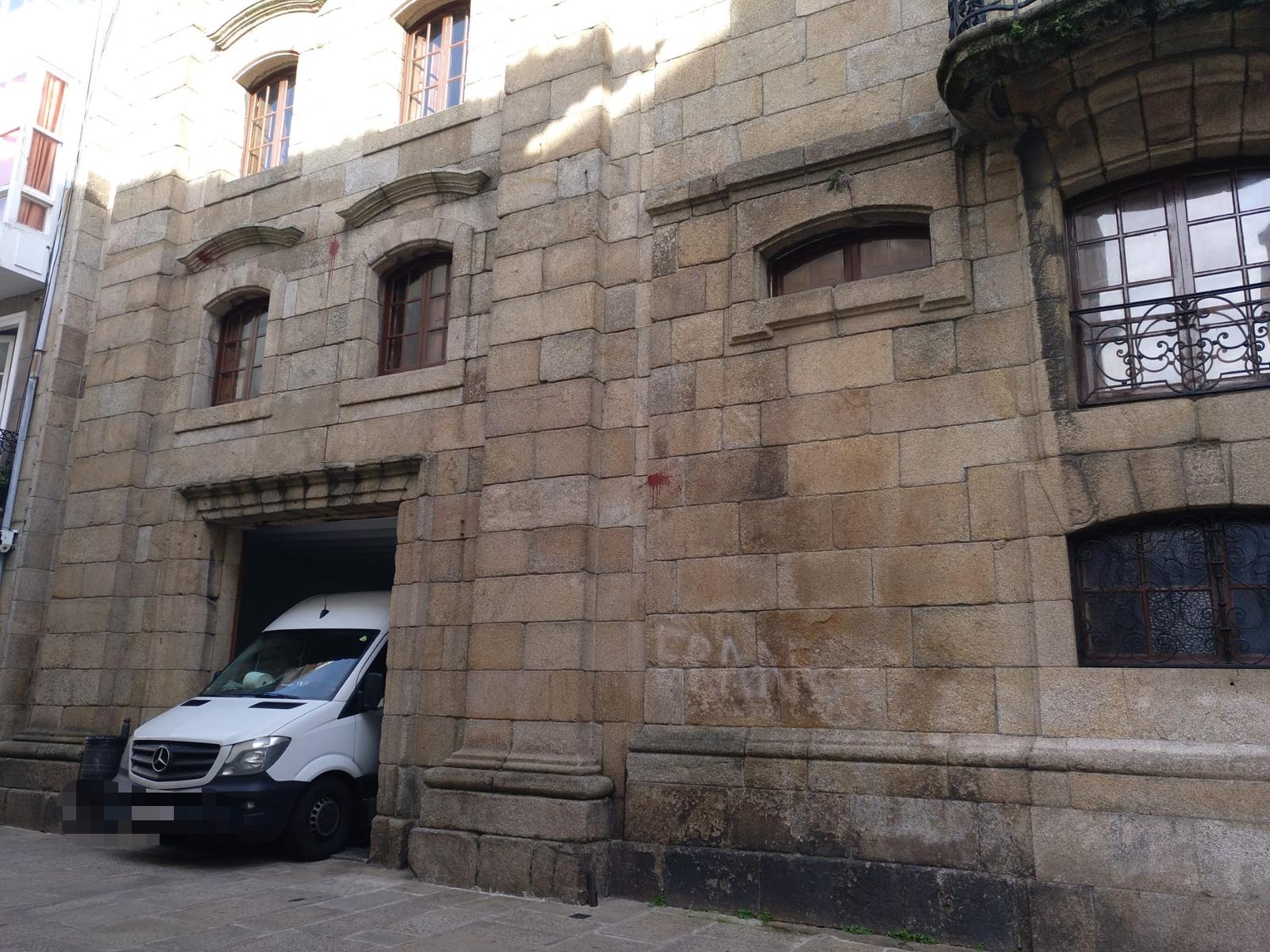 El BNG denuncia que la familia Franco está retirando bienes de la Casa Cornide porque temen perder el inmueble El BNG denuncia que la familia Franco está retirando bienes de la Casa Cornide porque temen perder el inmueble