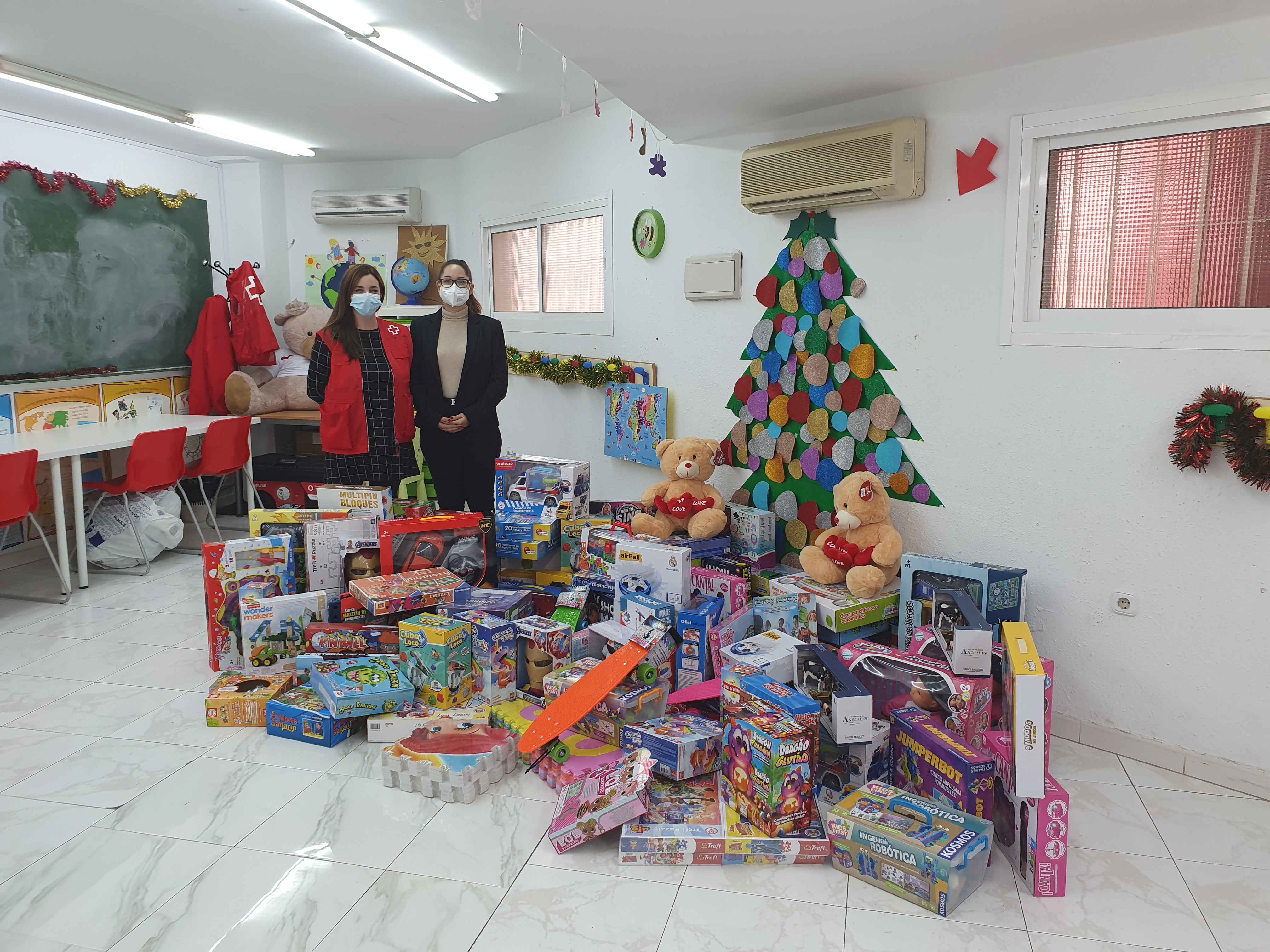 Gibralfaro Gas celebra su tercera recogida de juguetes Gibralfaro Gas celebra su tercera recogida de juguetes