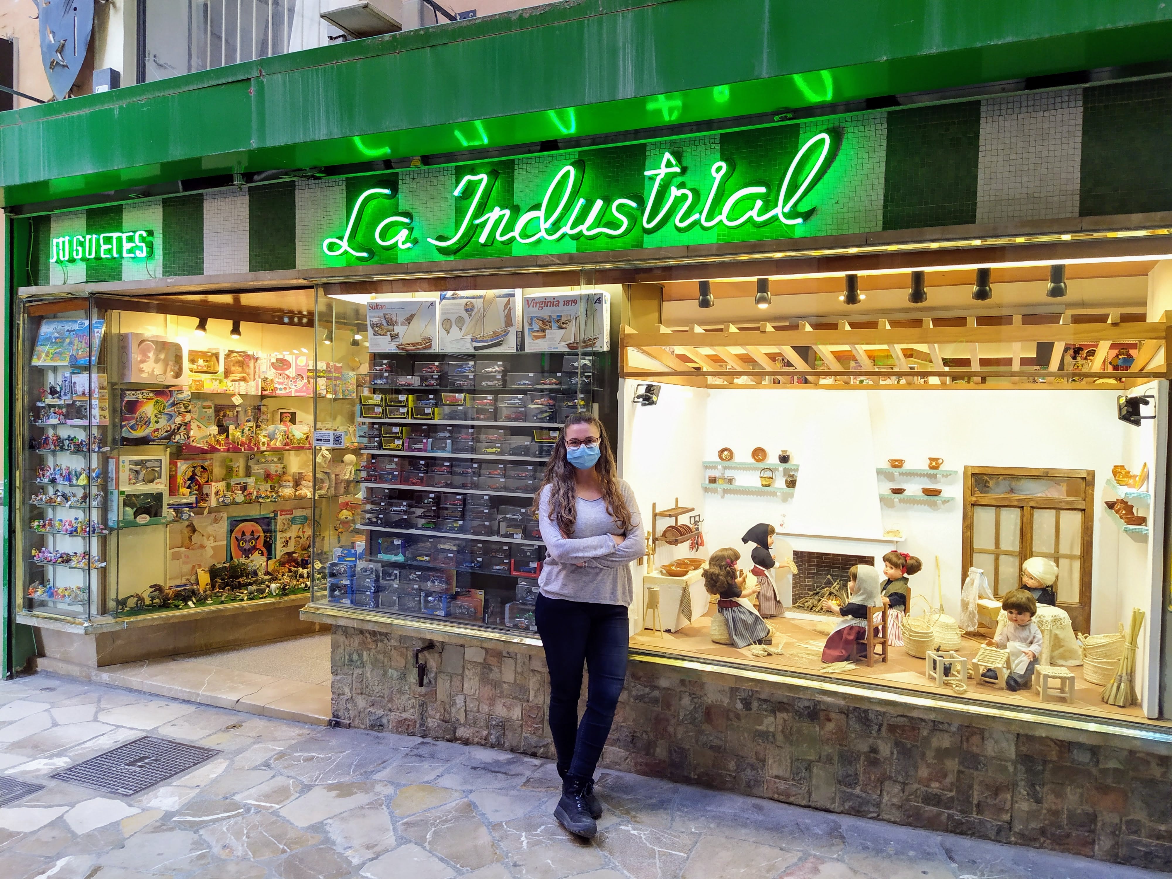 "La forma de revitalizar Palma es comprar en el pequeño comercio" "La forma de revitalizar Palma es comprar en el pequeño comercio"