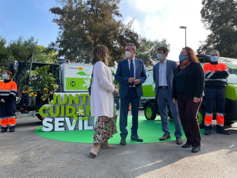 Lipasam adelanta el horario de recogida a las 14:00 horas durante las fiestas navideñas Lipasam adelanta el horario de recogida a las 14:00 horas durante las fiestas navideñas