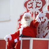 Papá Noel, durante una visita en Rota
