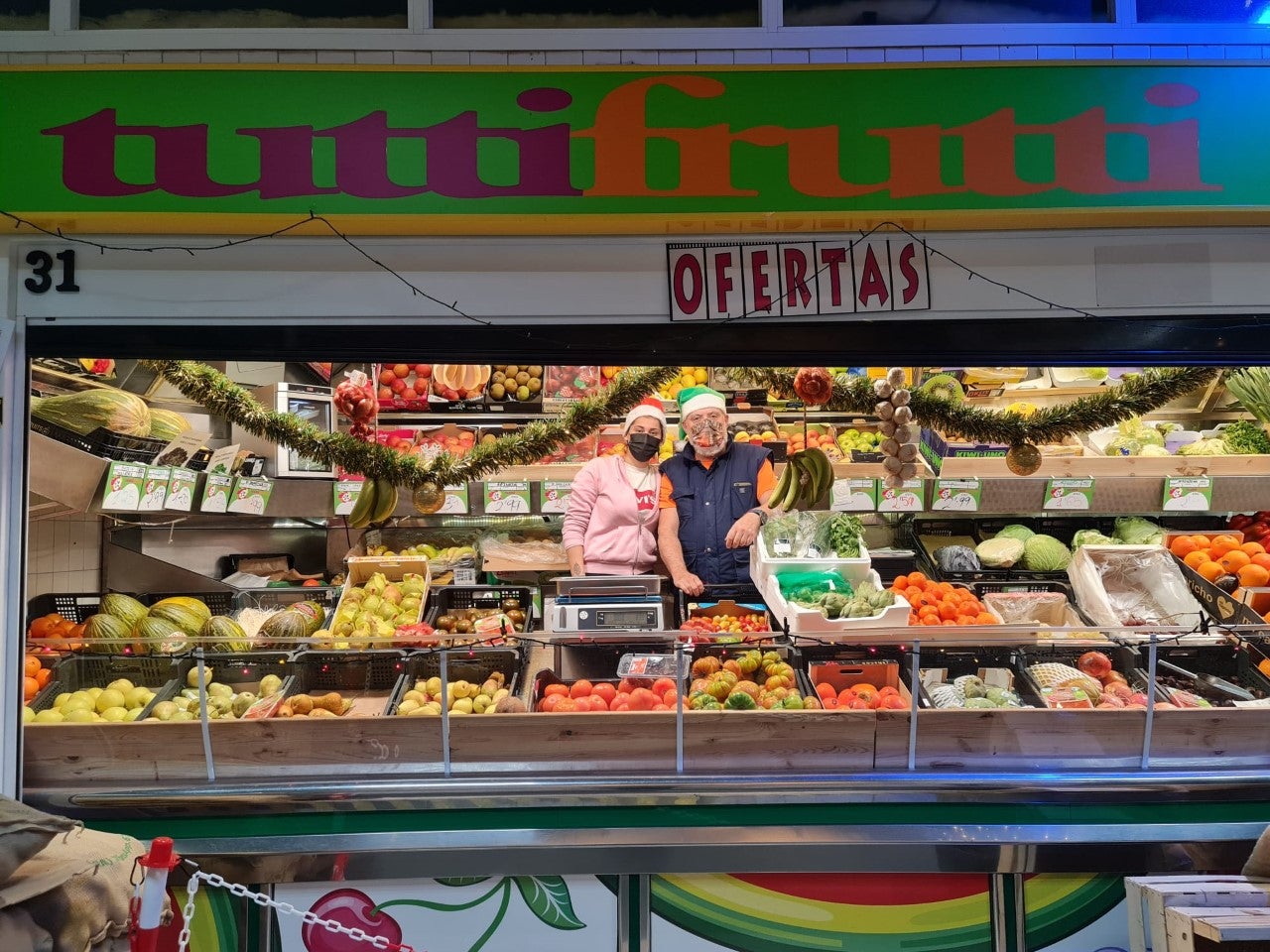 Frutería Tuttifrutti en El Mercado de la Albuera Frutería Tuttifrutti en El Mercado de la Albuera