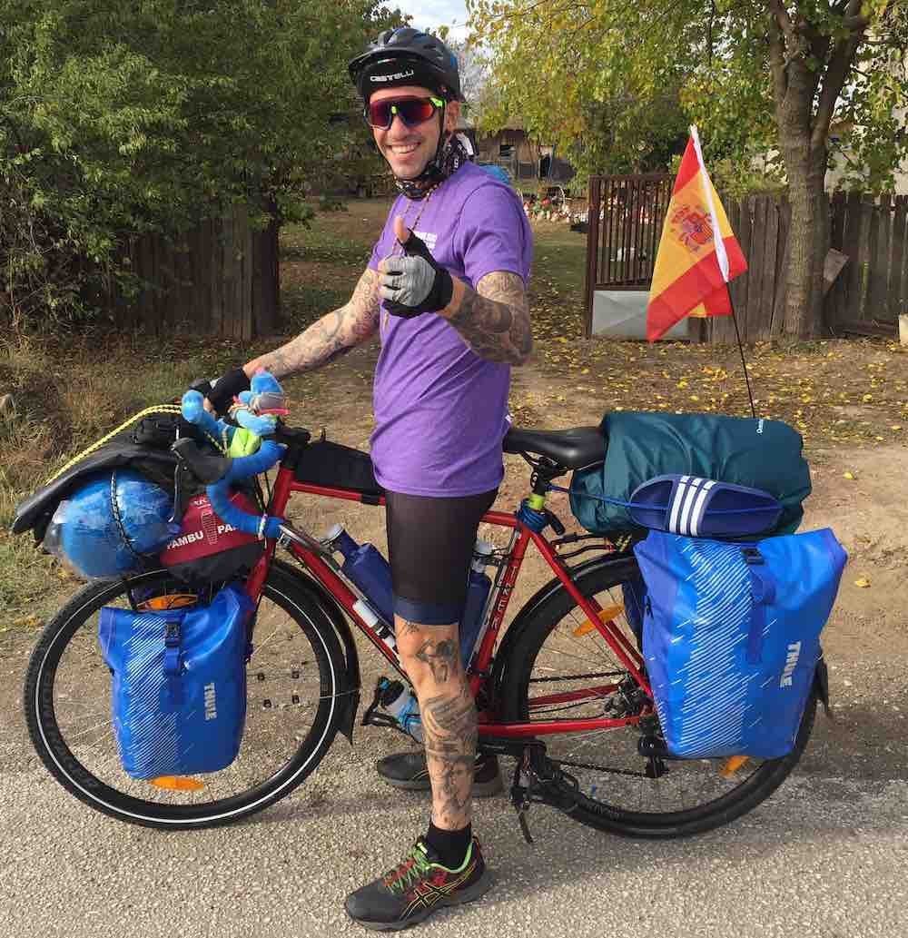 Quién es Santiago Sánchez, el español desaparecido en su viaje a Qatar para ver el mundial Quién es Santiago Sánchez, el español desaparecido en su viaje a Qatar para ver el mundial