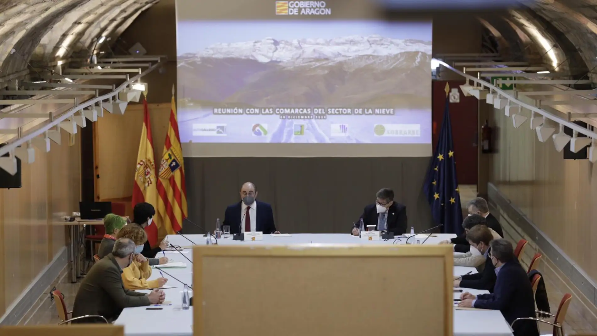 Reunión del Gobierno de Aragón con representantes de las comarcas ligadas al turismo de la nieve