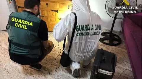 Detenida en Lorca una pareja por su presunta implicación en la muerte de una joven en Torrevieja Supuesto robo de droga como posible móvil