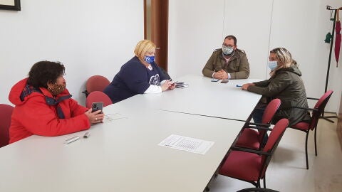 Reuni&oacute;n con la FLAVE con los concejales Peris y Bello