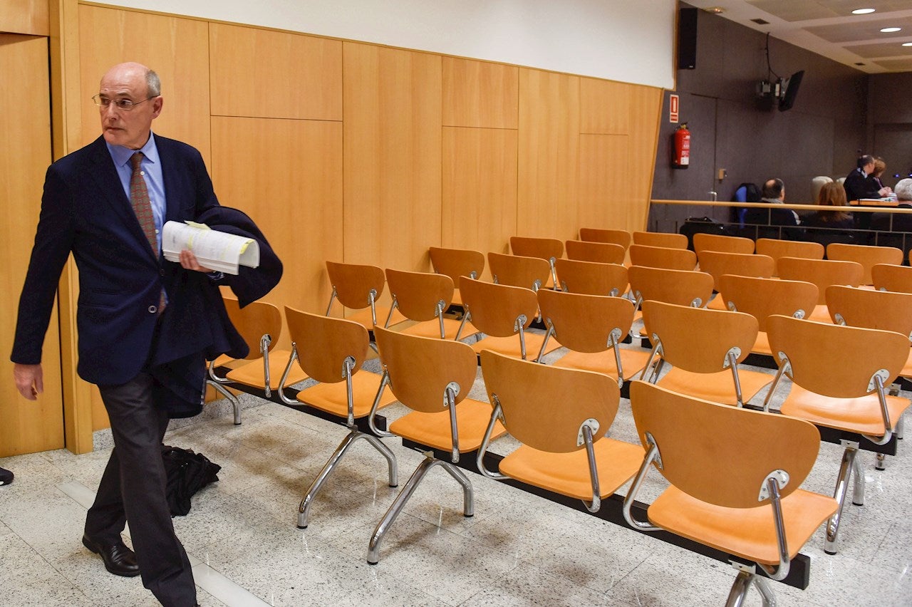 El experto Rafael Bengoa cifra la inmunidad de grupo en el "95 por ciento de vacunados" El experto Rafael Bengoa cifra la inmunidad de grupo en el "95 por ciento de vacunados"