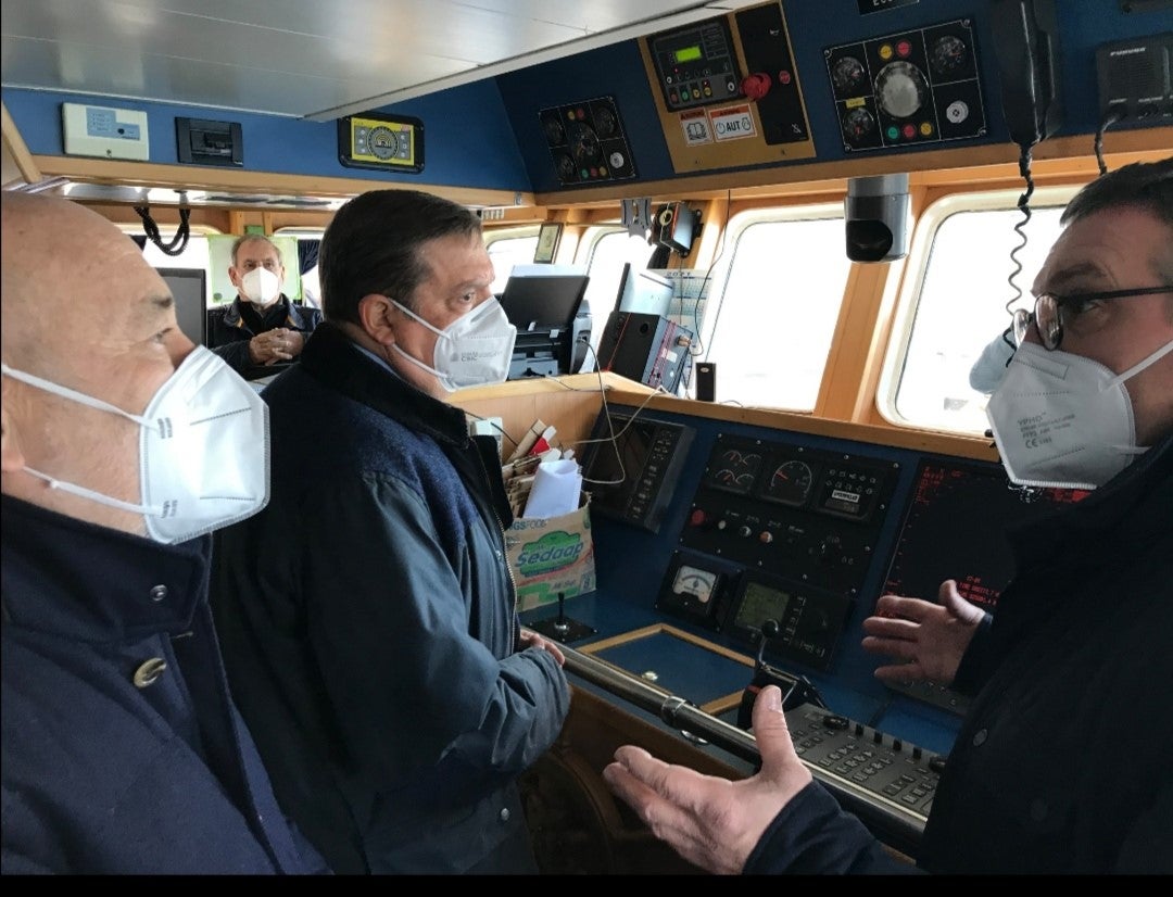 Luis Planas señala que la futura ley de pesca sostenible garantizará la continuidad de la actividad pesquera Luis Planas señala que la futura ley de pesca sostenible garantizará la continuidad de la actividad pesquera