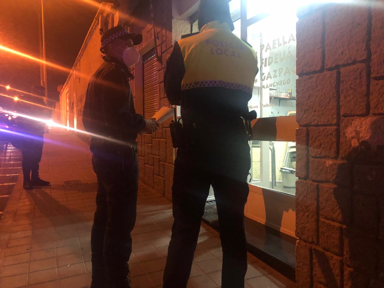 Sancionados un bar y un restaurante por permanecer abiertos pasado el horario obligado de cierre Sancionados un bar y un restaurante por permanecer abiertos pasado el horario obligado de cierre