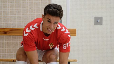 El Real Murcia negocia la salida de Junior