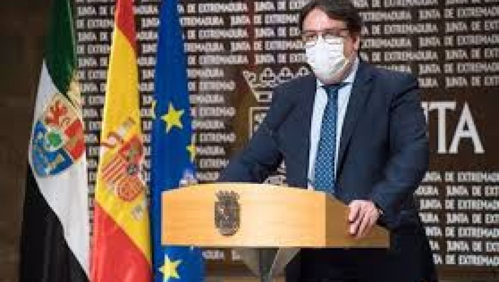 El consejero de Sanidad no descarta un confinamiento domiciliario, pero dice que aún tenemos margen. El consejero de Sanidad no descarta un confinamiento domiciliario, pero dice que aún tenemos margen.