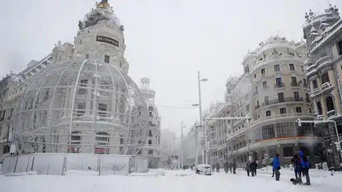 La Gran Vía de Madrid, cubierta de nieve La Gran Vía de Madrid, cubierta de nieve