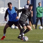 Un momento del entrenamiento del Málaga CF esta semana Un momento del entrenamiento del Málaga CF esta semana