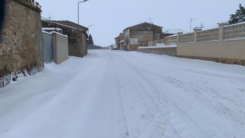 Calles de Mainar con nieve Calles de Mainar con nieve