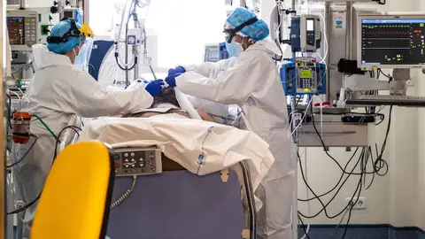 El Director de Salud Pública, Dr. José Cano lamenta que los datos no mejoren y que tengan que endurecerse las restricciones Vacunas