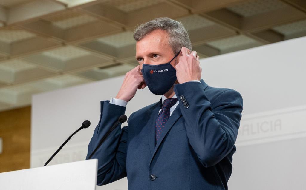 Rueda mantiene que la Xunta relajará las restricciones "por consenso" y con el asesoramiento del comité clínico Rueda mantiene que la Xunta relajará las restricciones "por consenso" y con el asesoramiento del comité clínico