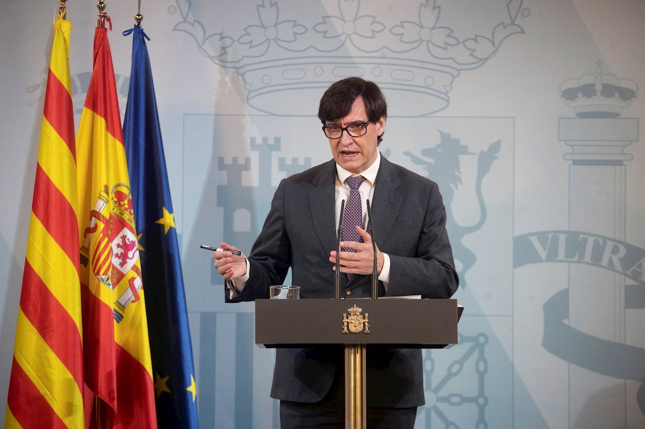 Salvador Illa insiste en que la estrategia funciona y no contempla un confinamiento domiciliario Salvador Illa insiste en que la estrategia funciona y no contempla un confinamiento domiciliario
